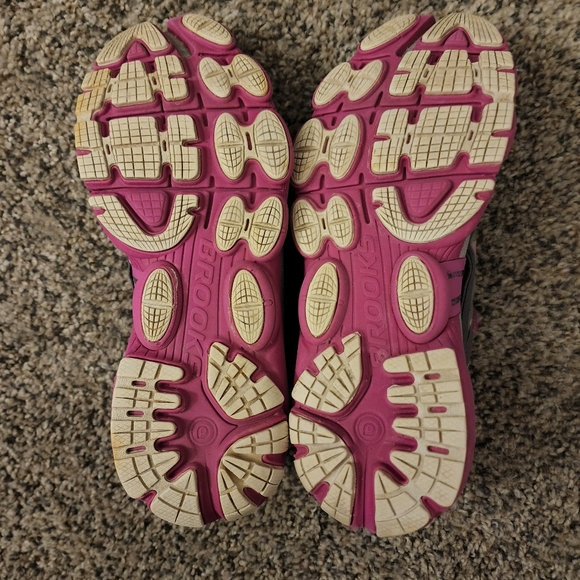 Brooks Pure Cadence - Picture 8 of 10